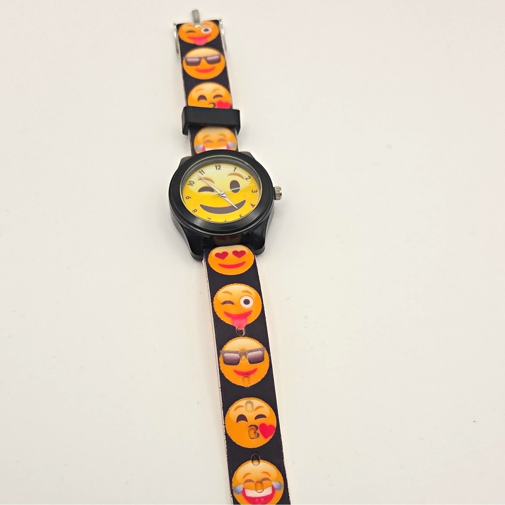 Limited Too Emoji Unisex Kids Quartz Analog 32mm Watch Yellow Dial Black Case